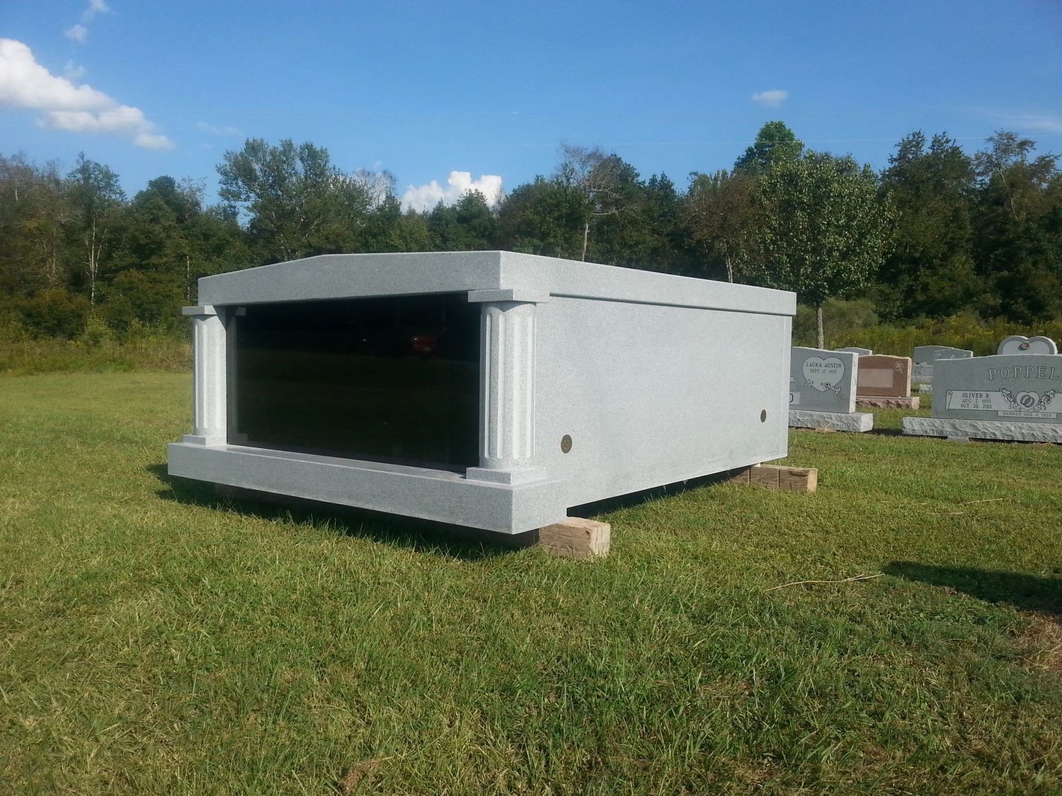 Custom monument design 6 by Jeff Davis Monument Company